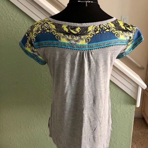 Adorable shirt by Ana in size small - Picture 2 of 2